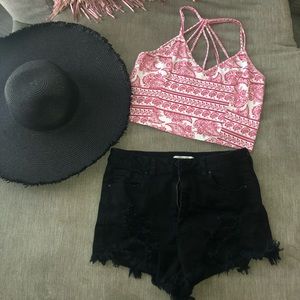 Black High Waisted Short 🖤